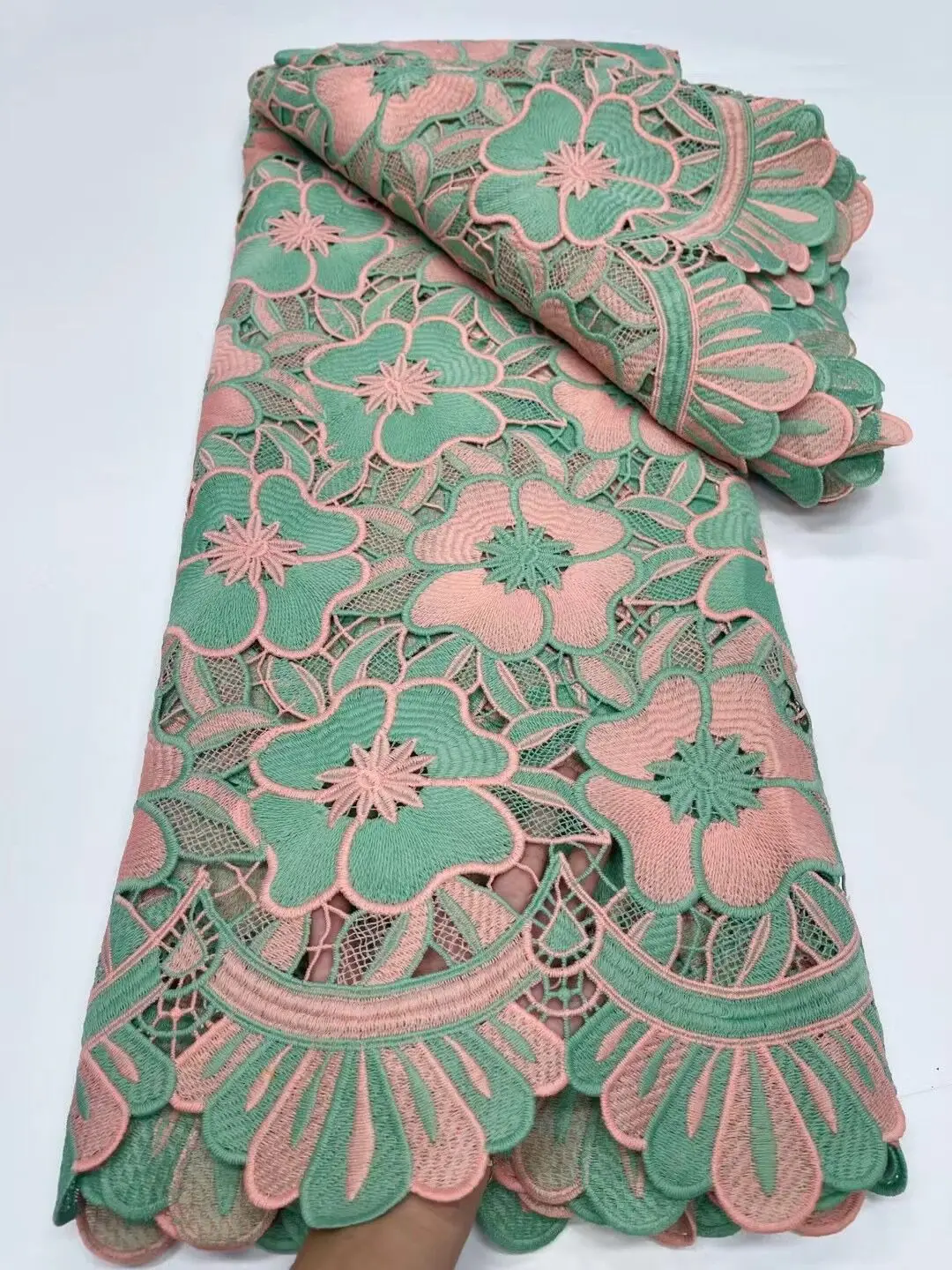 

Fashion Milk Silk 3D Flowers Lace Fabric GREEN African Lace Fabric With Sequins French Mesh Lace Fabric for Party