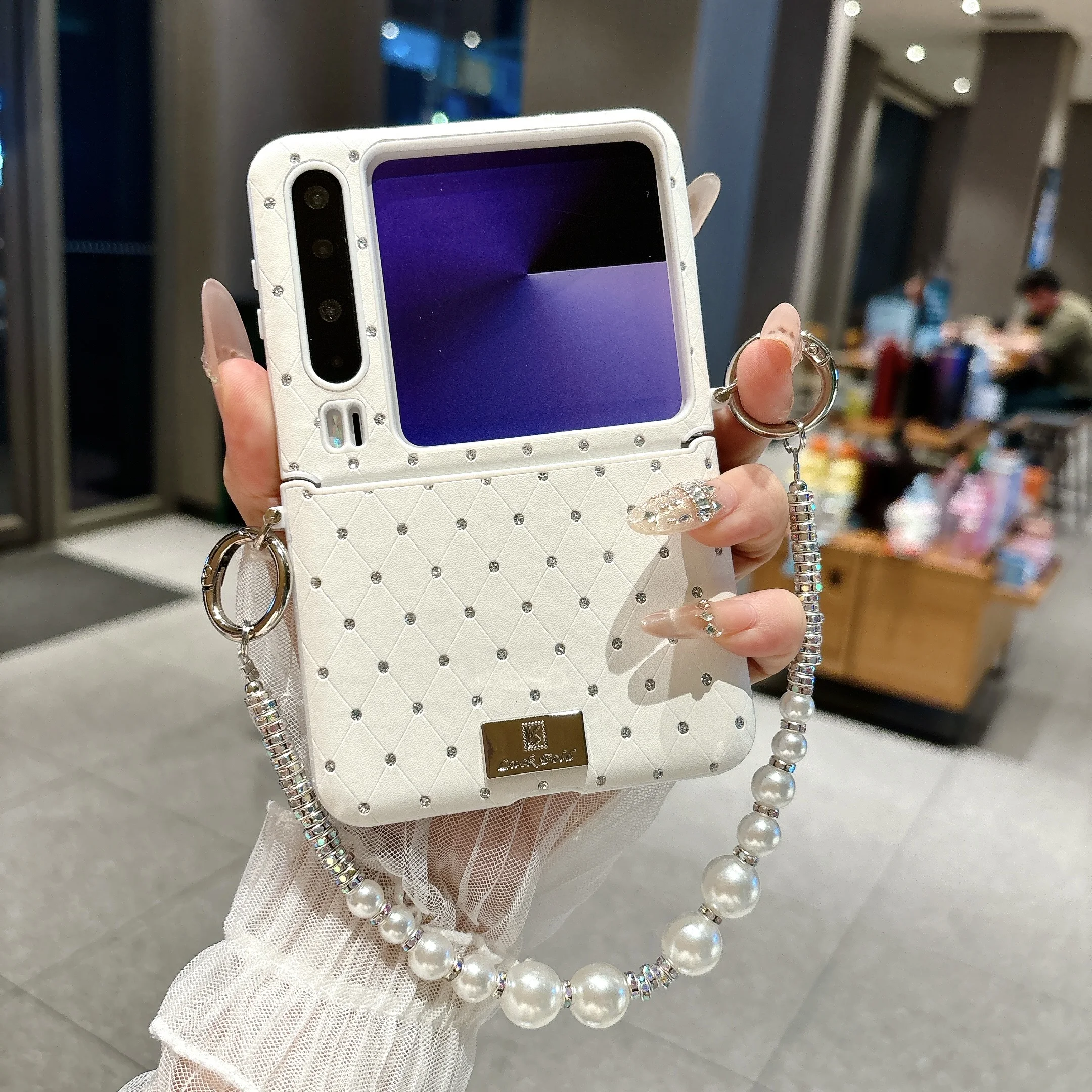 Фото Милый блестящий чехол-ромб со стразами и цепочкой для Huawei Pocket2 Nova FLIP S Pura X №1