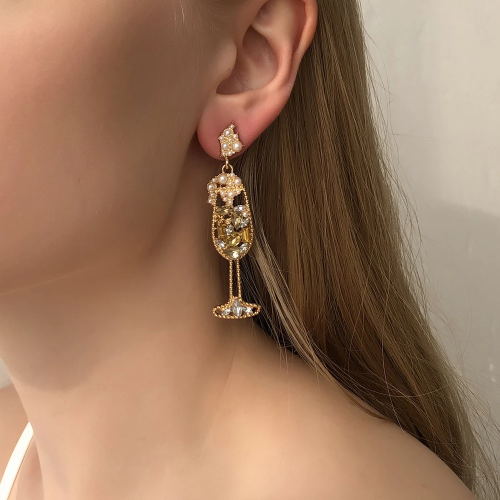 

1Pair Creative Women's Wine Glass Earrings Simple Rhinestone Pearl Stud Earrings Geometric Goblet Hollow Earrings Jewelry Gifts