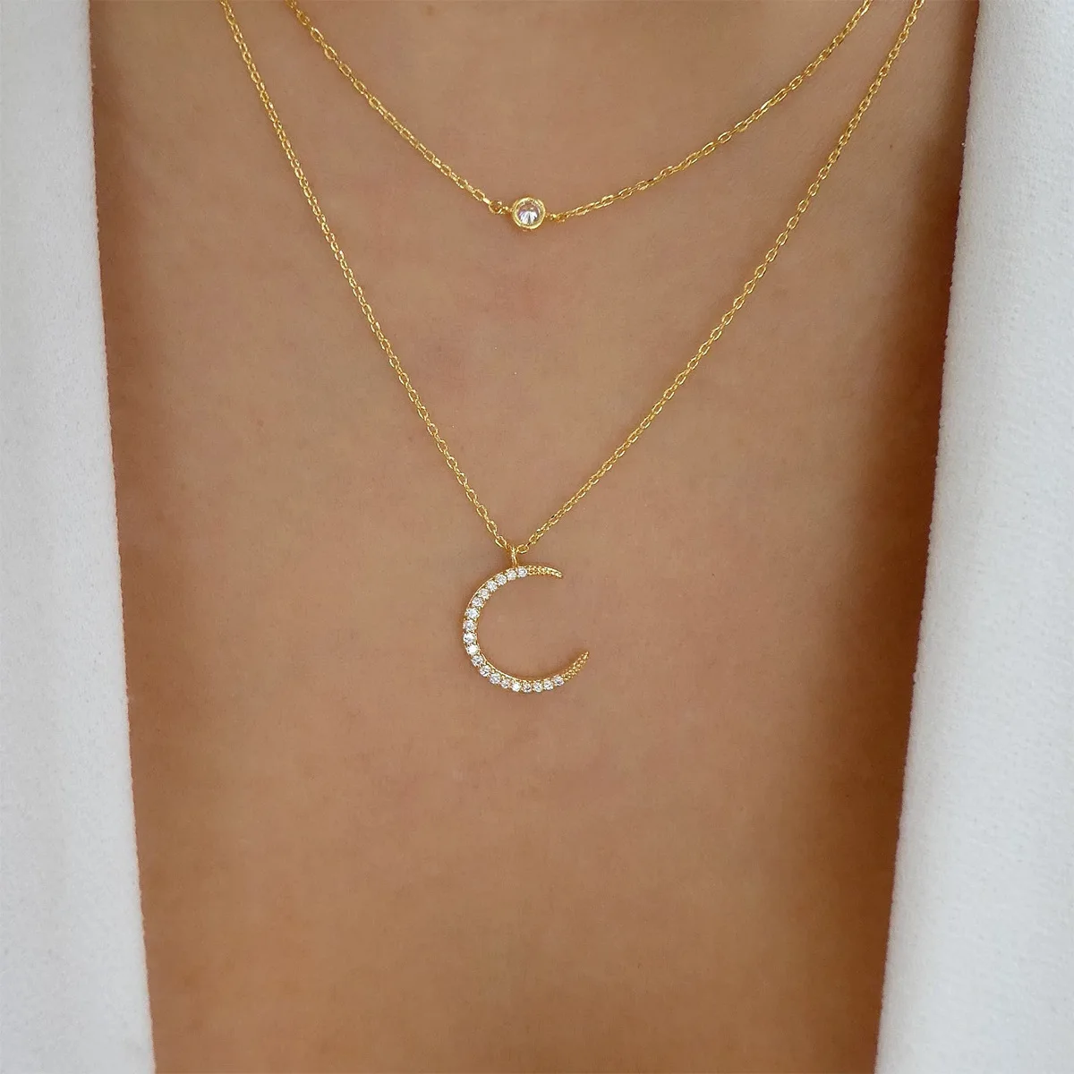 

Simple Moon Pendant Necklaces Fashionable Double Layered Diamonds Collarbone Chain Beauty Geometry Golden Charm Clavicle Chains