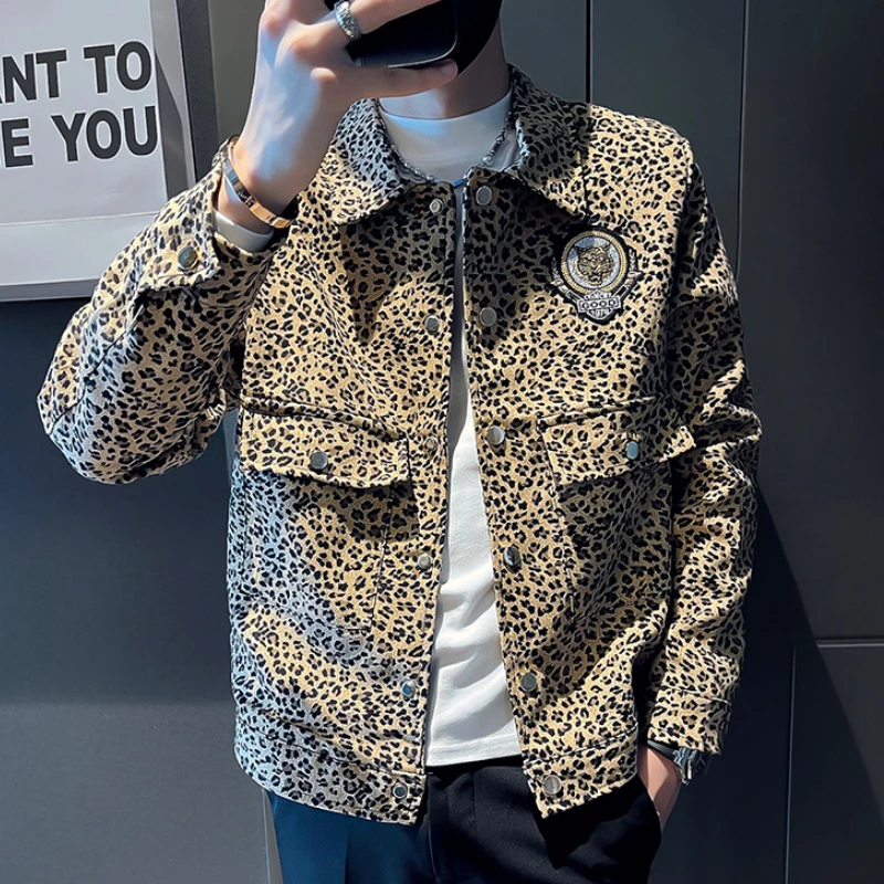 

Модная мужская куртка с леопардовым принтом, тонкая Повседневная Уличная куртка с большим карманом, приталенная куртка-бомбер с отворотом, ...