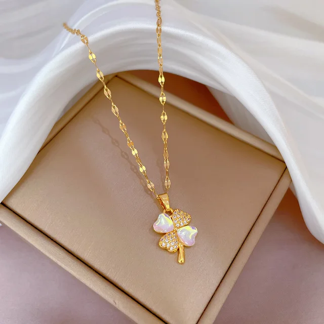 CRYSTAL CLOVER NECKLACE 5