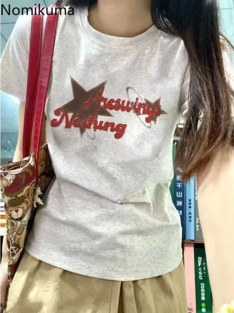 Женская хлопковая футболка с коротким рукавом круглым вырезом и принтом