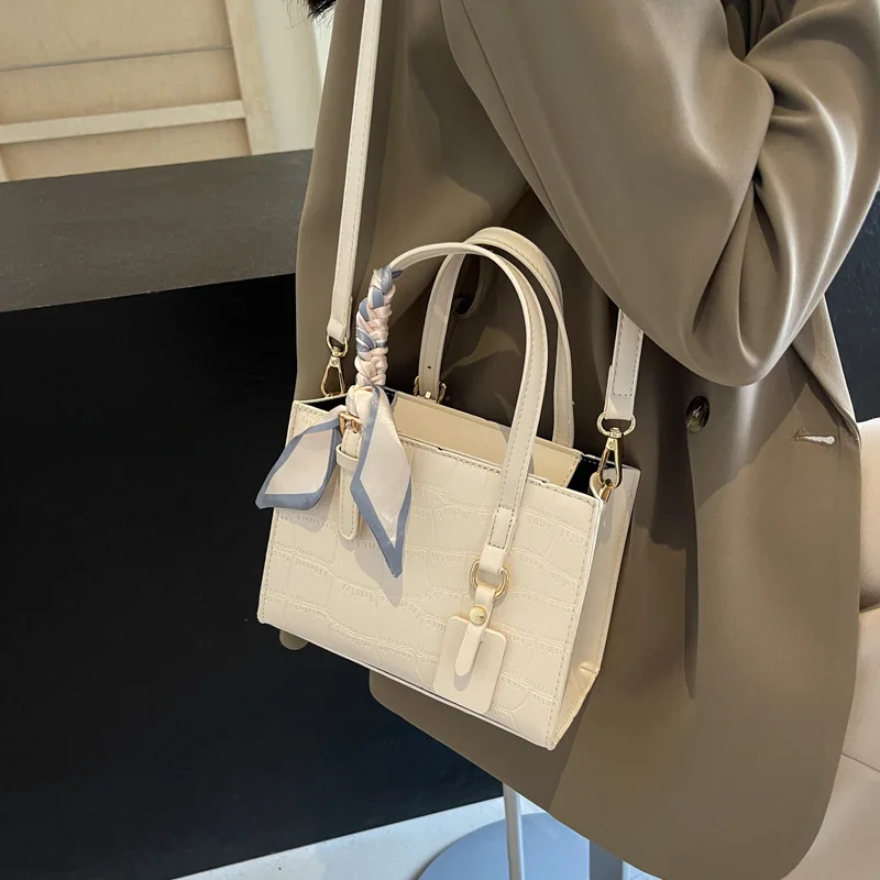 WBS 2024 маленькая квадратная сумка для женщин Новая модная летняя Роскошная