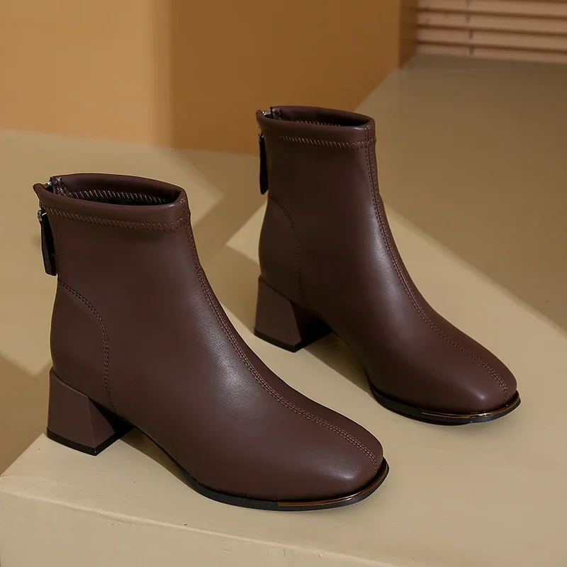 Новинка зимы 2024 модные сапоги в британском стиле на молнии сзади женские грубом
