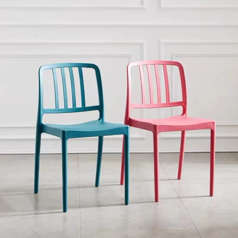 

Пластиковый обеденный стул в скандинавском стиле, утолщенная спинка, твердые прочные стулья для взрослых для отдыха, простой стол, ресторан...