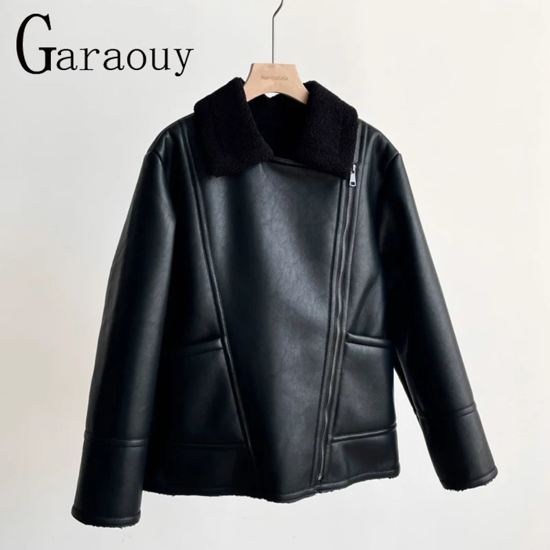 Garaouy 2022 Winter Women Jacket Faux Leather Lambswool Coats Black Thick Warm Asymmetry Biker Outwear Casual Loose Tops Mujer