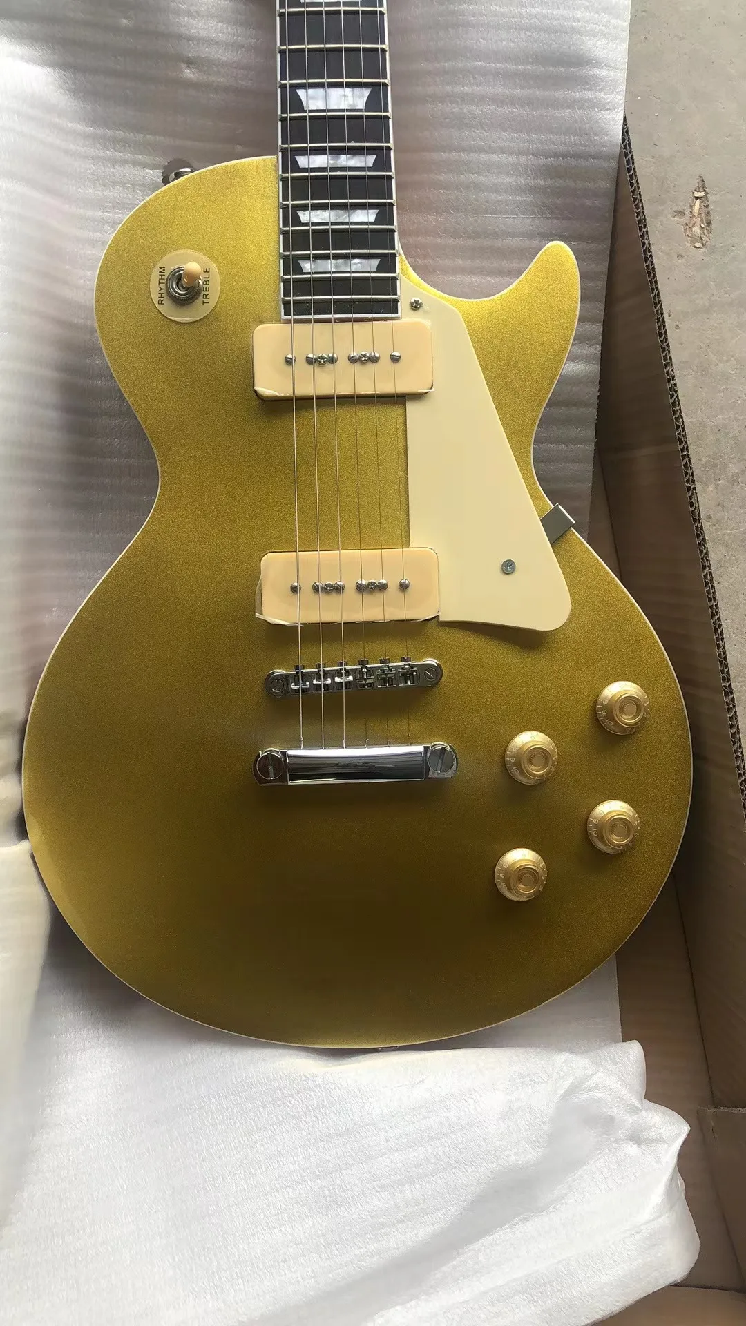 

Электрогитара золотого цвета, 6 струн, пикап P90 с глянцевой отделкой, бесплатная доставка