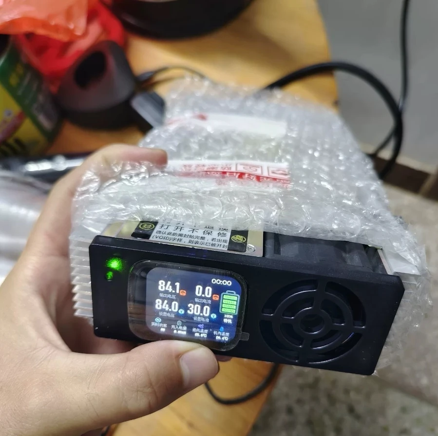 Фото Зарядное устройство для электросамоката с тачпадом Bluetooth, модифицированное R4875G1, регулируемое зарядное устройство R4850G2 для литиевых и свинцово-кислотных аккумуляторов №3