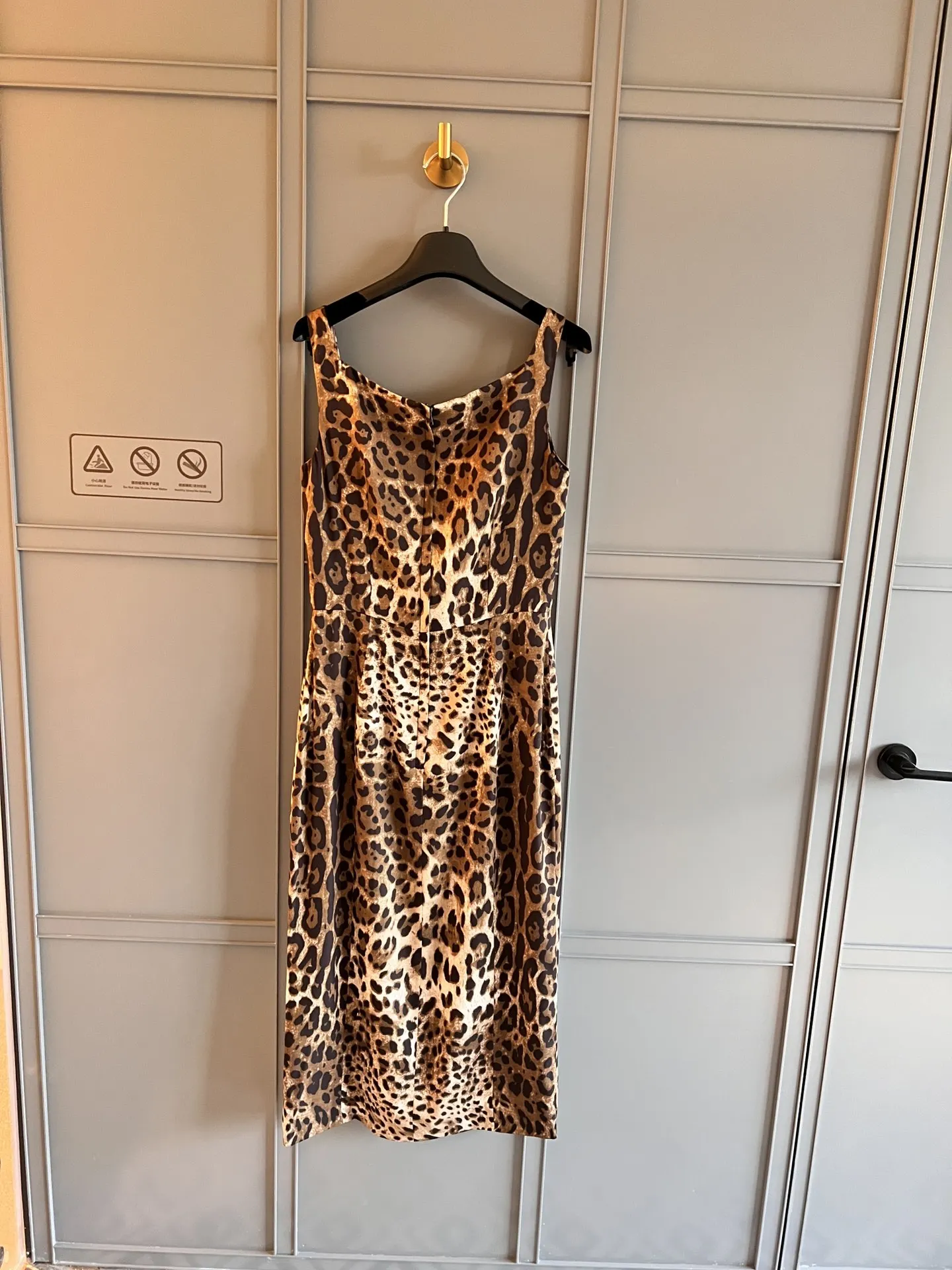 

23 Spring and Summer New Silk Leopard Print Dress Women Dress Bodycon Dress Sexy Dress