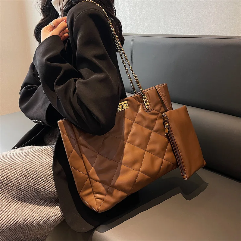 

Вместительная сумка-тоут через плечо, женский роскошный саквояж на плечо в клетку с вышивкой, модная текстурная сумочка на цепочке