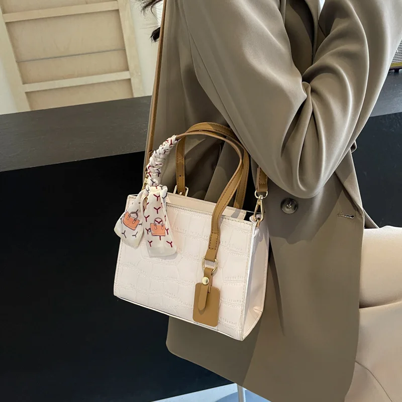 WBS 2024 маленькая квадратная сумка для женщин Новая модная летняя Роскошная