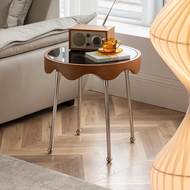 Ikuno Amuro простой диван с балконной стороны кофейный столик маленький стол круглый