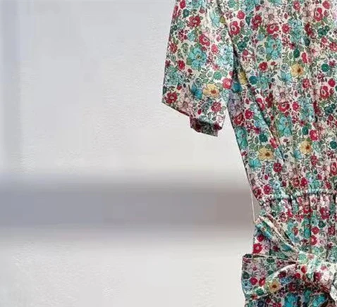 

Floral Printed Women V-neck Pleated Dress Short Sleeve Elastic Waist Waist Ladies Midi Robe