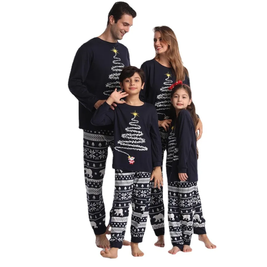 Купи 2022 Christmas Family Matching Pajamas Cotton Parent-Child Clothes Family Outfit Kids Clothes Girls And Boys Family Sleepwear за 676 рублей в магазине AliExpress