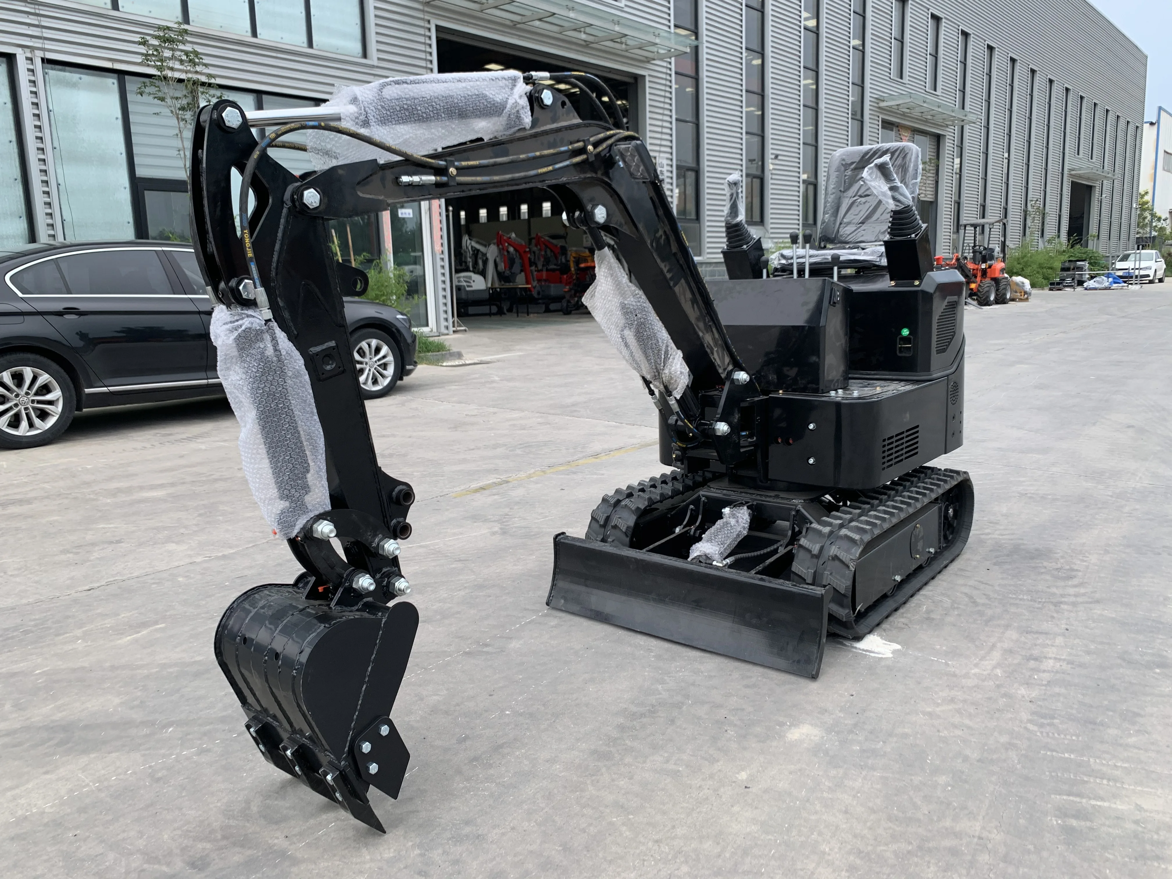 Китай Мини-экскаватор 1 тонна Экскаватор 2 тонны 8 т 7 Маленький мешок для продажи