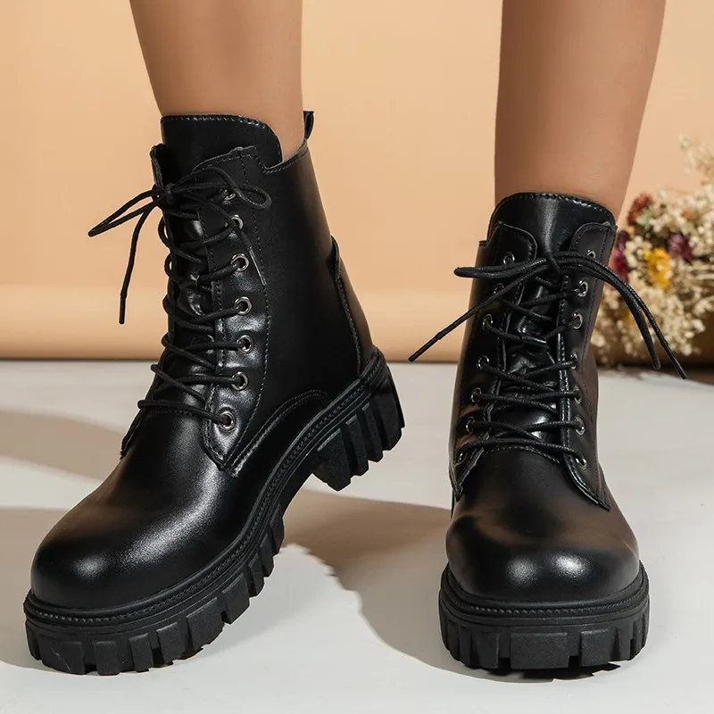 

Женские кожаные ботинки на толстом каблуке, с круглым носком