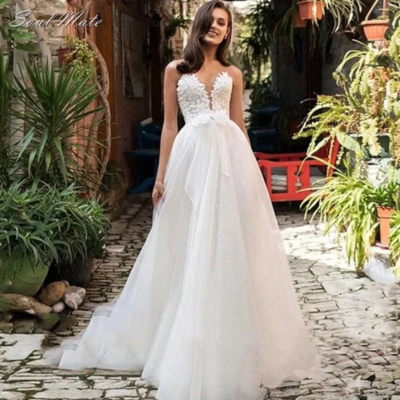 

Elegant Sleeveless Wedding Dresses For Women 2022 Deep V-Neck Appliques Bridal Gown Backless Lace Up Tulle Vestido De Noiva