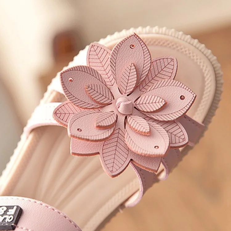 Сандалии для девочек мягкие пляжные босоножки с цветочным принтом Нескользящие