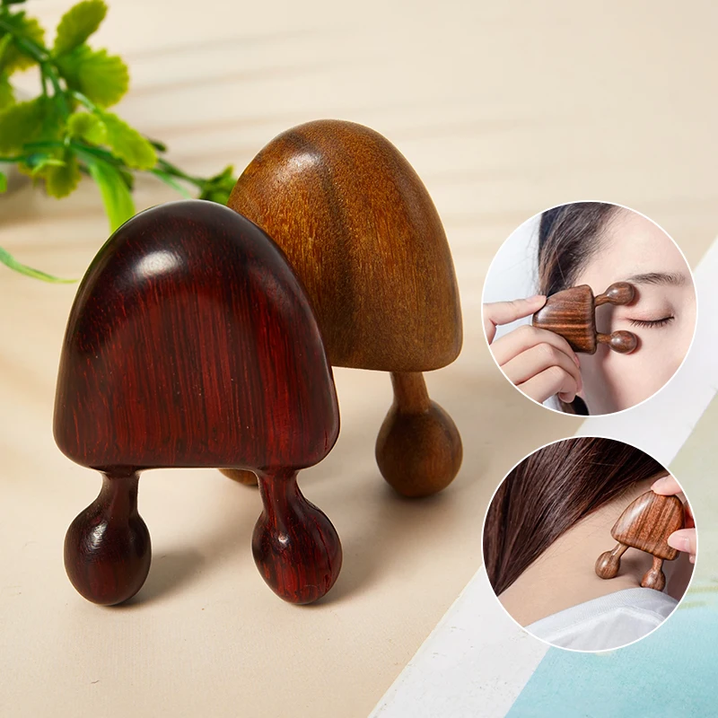 1Pc Green Sandalwood Facial Massage Comb Wooden Handle Piece Green Sandalwood Eye Massage Small Snail Comb