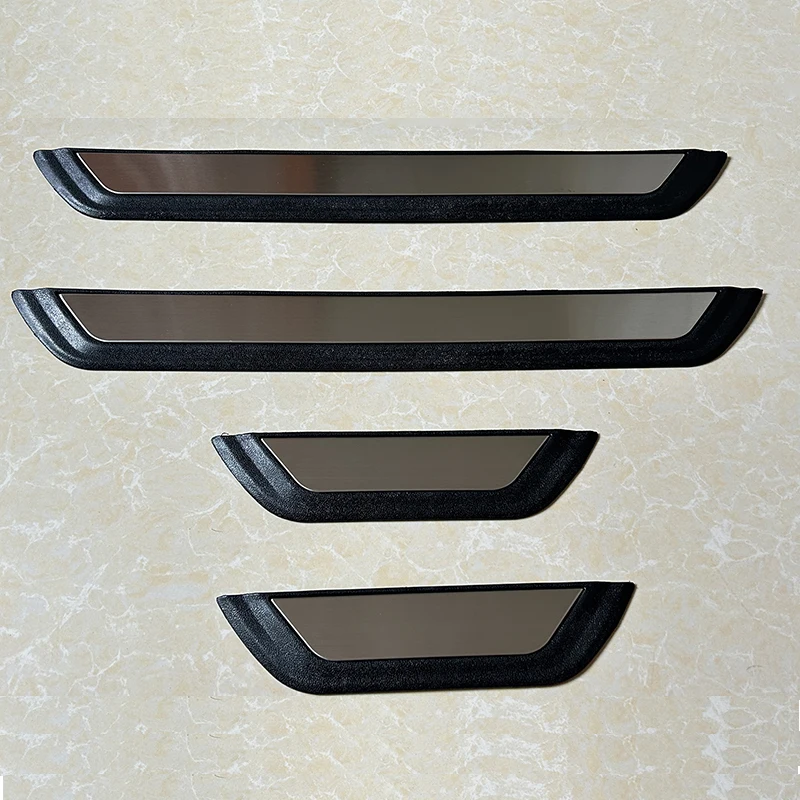 

Накладка на порог для автомобильной двери для GEELY COOLRAY 2023 2019, защитная накладка на педаль, защитные аксессуары из нержавеющей стали для автомобильного стайлинга