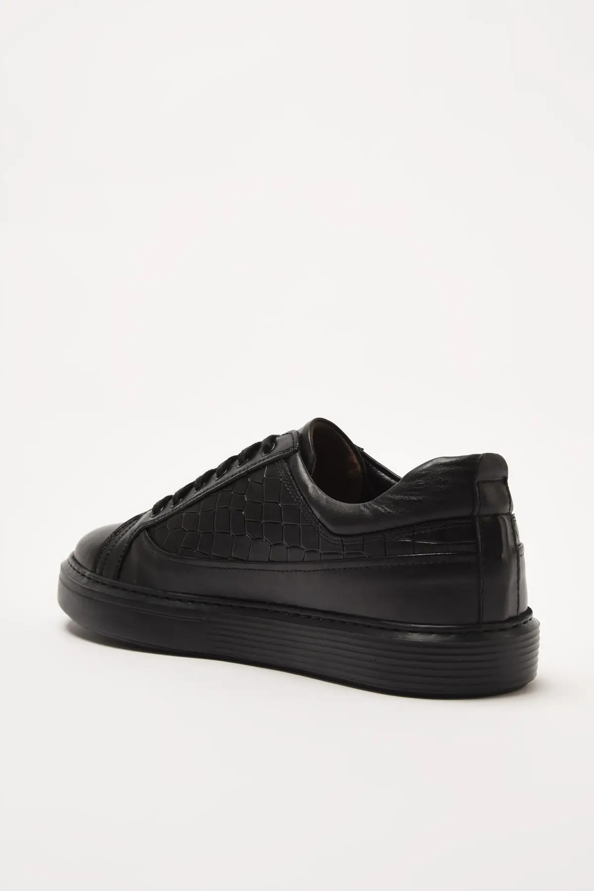 

Men Sport Footwear Genuine Leather Black Sneaker Ayha Breathable Sneakers Lightweight Trainers Vulcanize Shoes Comfort Cool