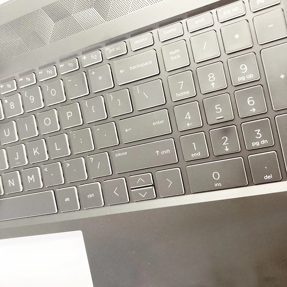 Для нового чехла HP Light and Shadow Wizard 5 15-DK C с клавиатурой с подсветкой, серебристый L57595-001 (art.: 3920cef0b47ff) - 3920cef0b47ff