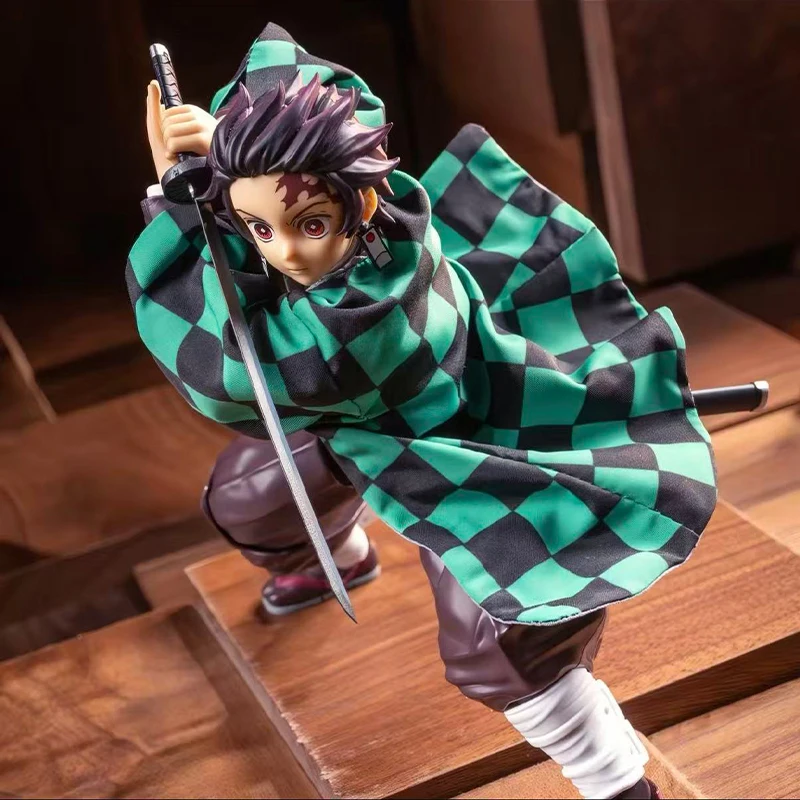 Аниме-фигурка Demon Slayer SHF: плащ Кёджуро, одежда Танджиро, модель 112, аксессуары, встроенный каркас из проволоки, подарок (art.: 3920daaaea45c) - 3920daaaea45c