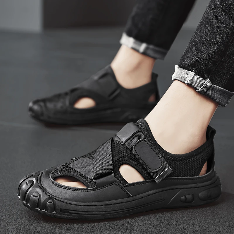 

2023 Men Summer Sandals Breathable Shoes Sports non-slip men's driving mesh Beach Sandals Fashion Men Sandals Zapatillas Hombre