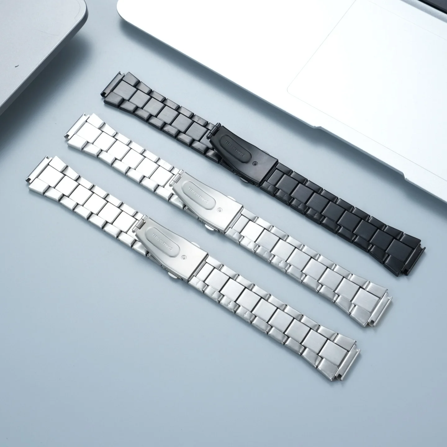 Фото Для Casio AE1200WH AE1300 WS-1600: Сменный металлический ремешок для часов из нержавеющей стали, выпуклый, 18 мм (совместим с моделями A700, W-218, A158/159, A168) №3