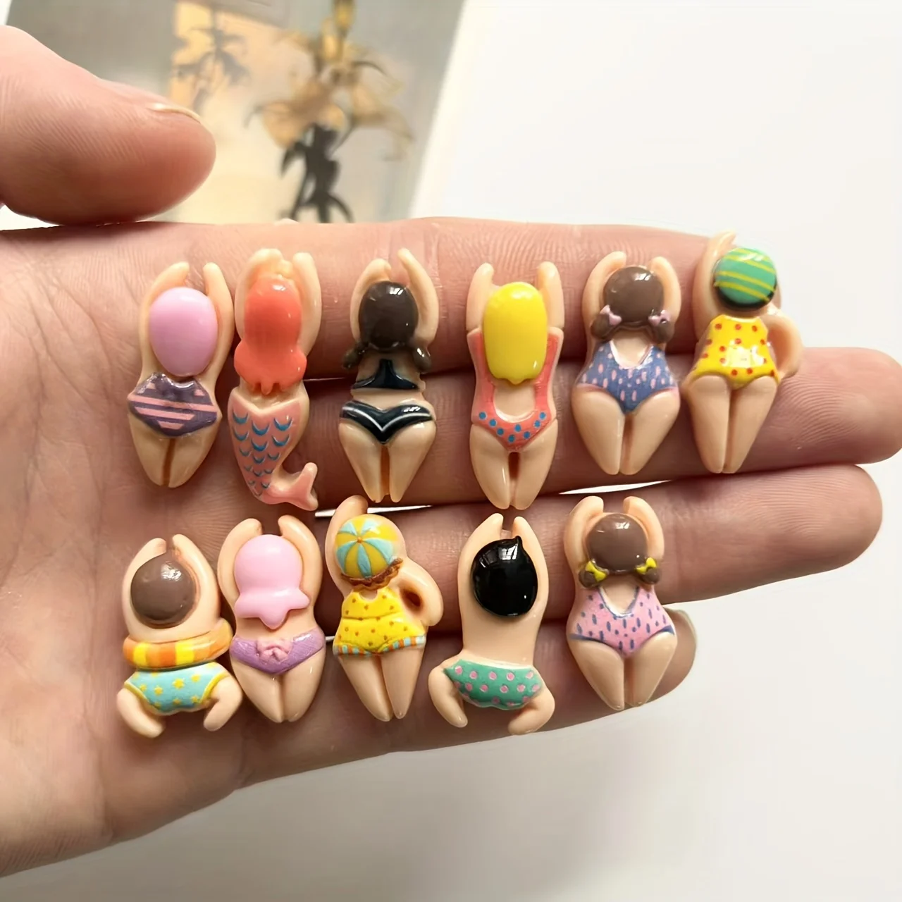 

Магниты на холодильник "Плавающие люди"