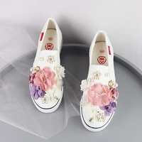 spring and autumn new women black and white hand made flower one legged canvas shoes trendy fashionable couple shoes