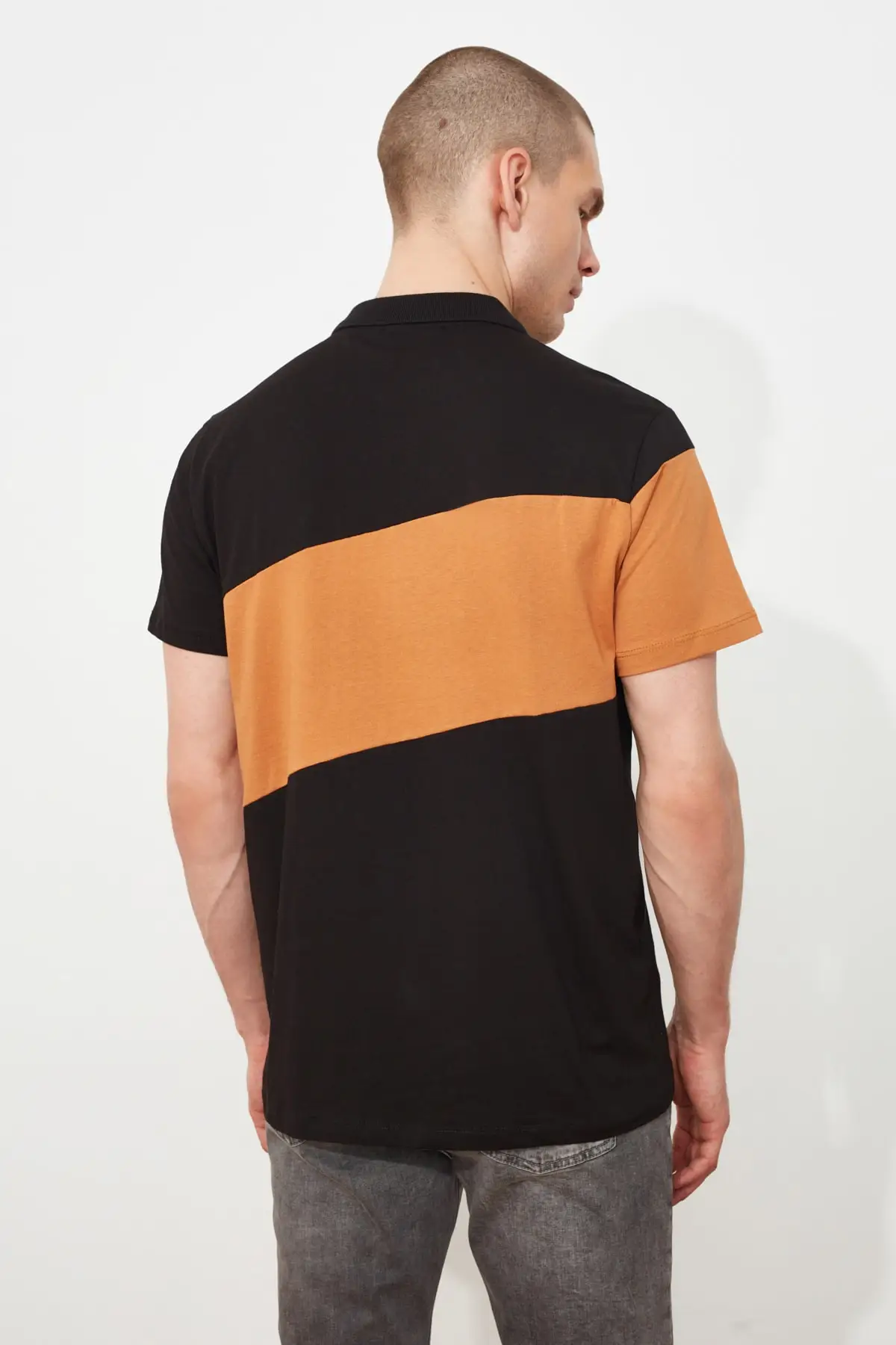 

Trendyol Men 'S Regular Fit Short Sleeve Color Block Polo Collar T-shirt TMNSS21PO0184