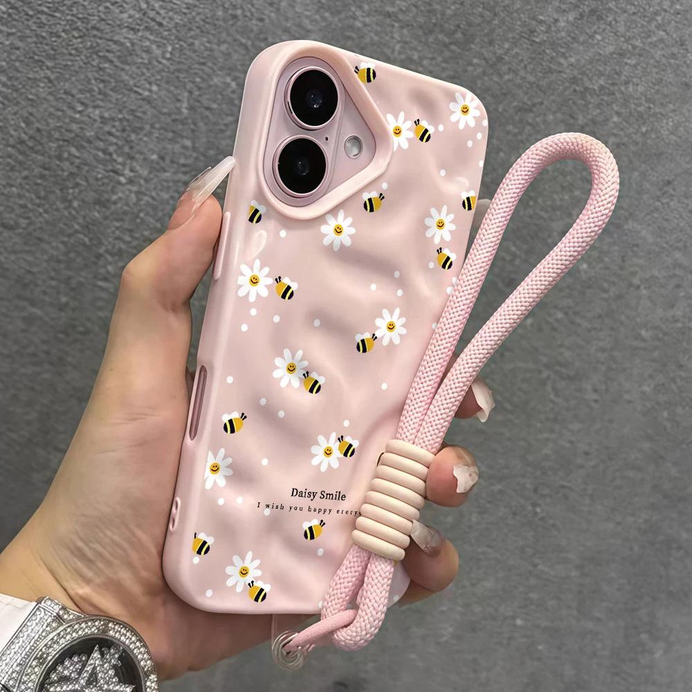 Модный силиконовый чехол Fashion Bee Daisy Wrinkle для iPhone 17, 15, 13, 11, 12, 14, 16, 17 Pro Max, 14, 15, 16 Plus, 17 Air с ремешком (art.: 3920dc568cf52) - 3920dc568cf52