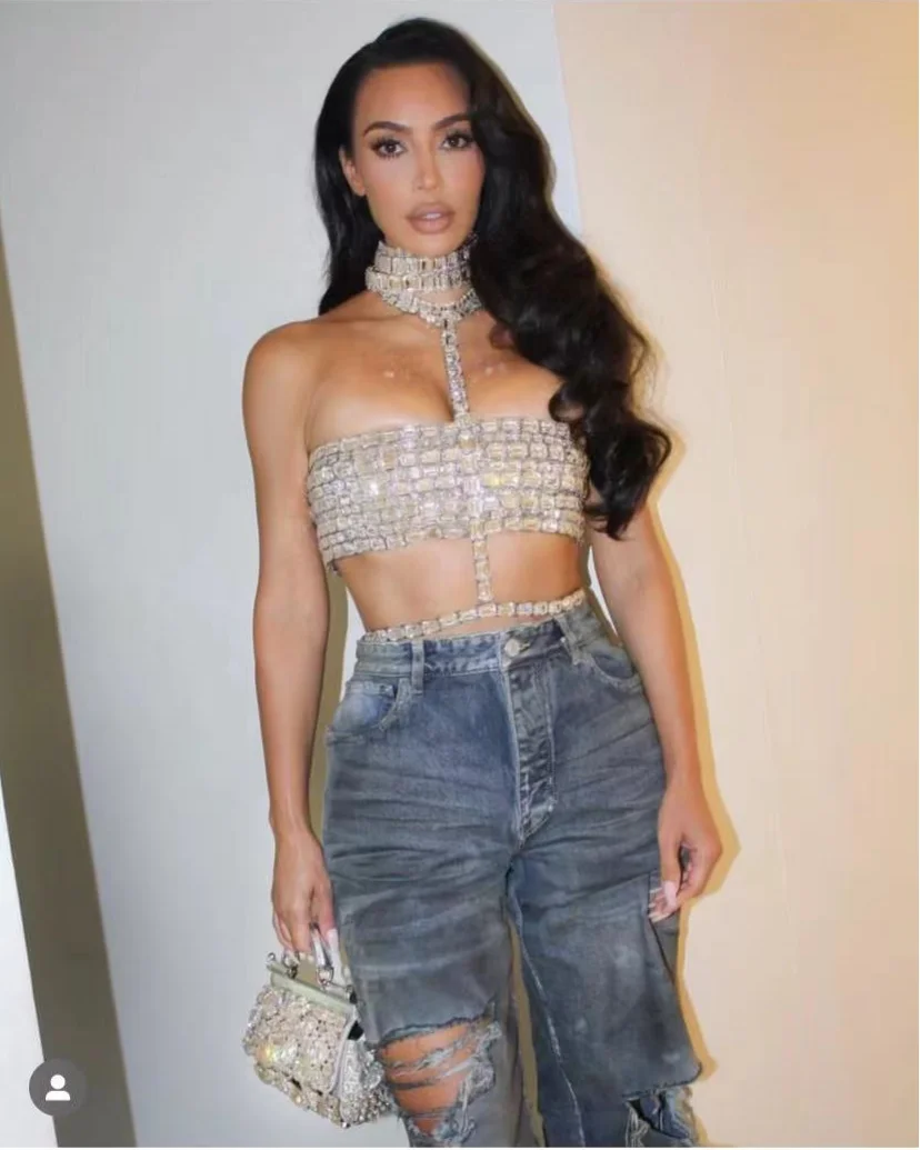 2023 Новое поступление, модные блестящие топы с красной ковровой дорожкой и большими кристаллами, женские Сексуальные облегающие майки с лямкой на шее, одежда для фотосессии