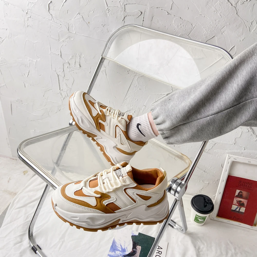 Leather autumn and winter daddy shoes women plus velvet explosive 2023 new omni-match ins tide thick sole sports casual shoes