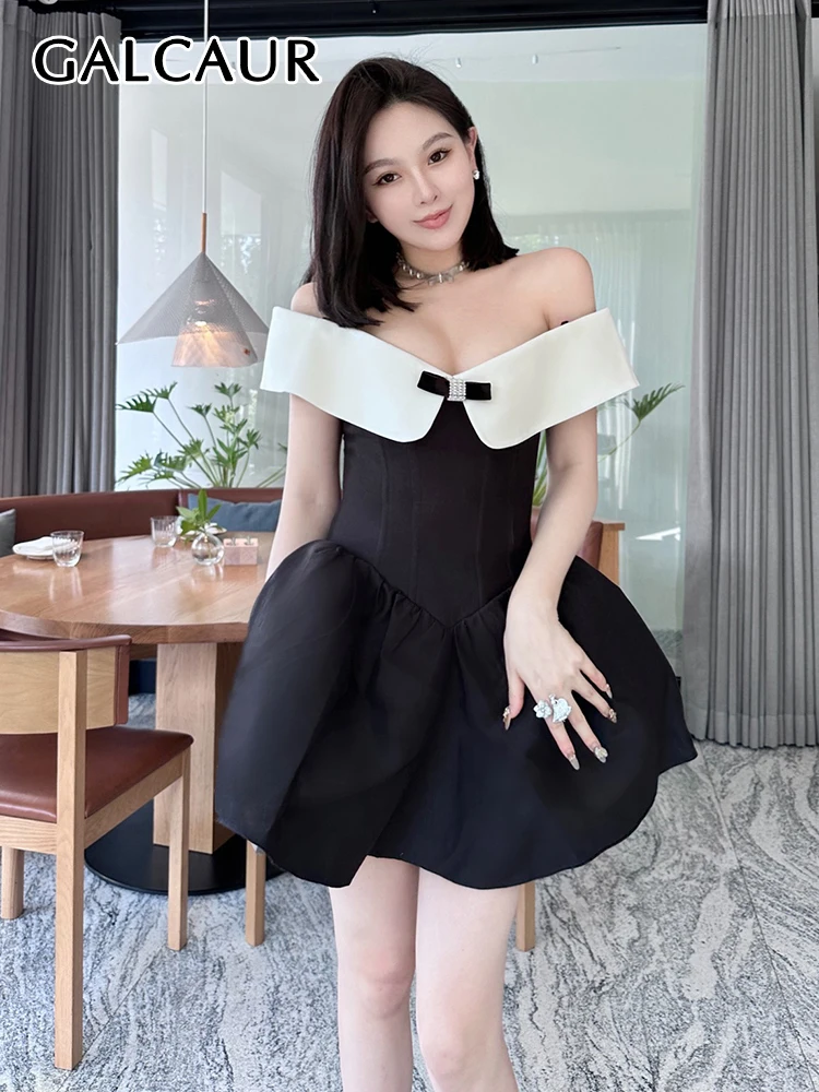 

Платье-мини женское с V-образным вырезом, открытыми плечами и высокой талией