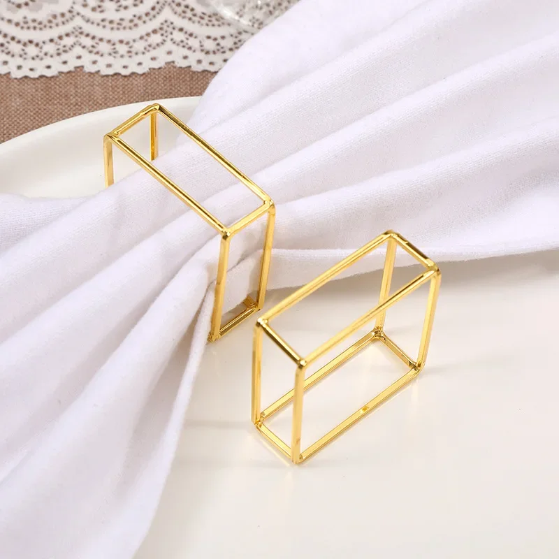 

6 Pcs/Lot Creative European Hollow Square Napkin Ring Golden Serviette Holder Simple Metal Wedding Party Table Decor Towel Ring