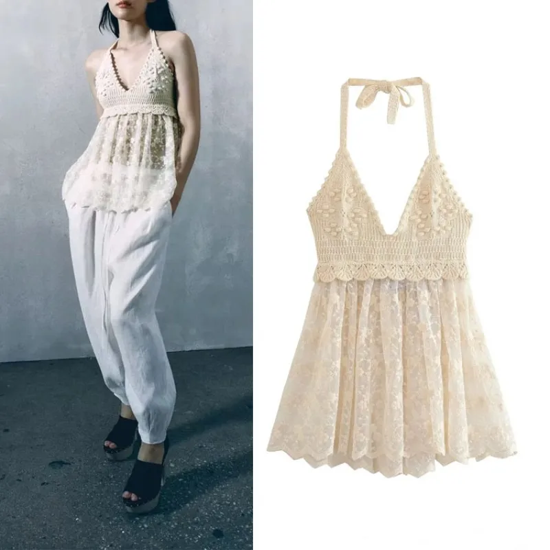 

TRAF 2023 Women Embroidery Top Summer V Neck Backless Design Chic Halterneck Top Femle Sleeveless Contrast Elegant Holiday Top