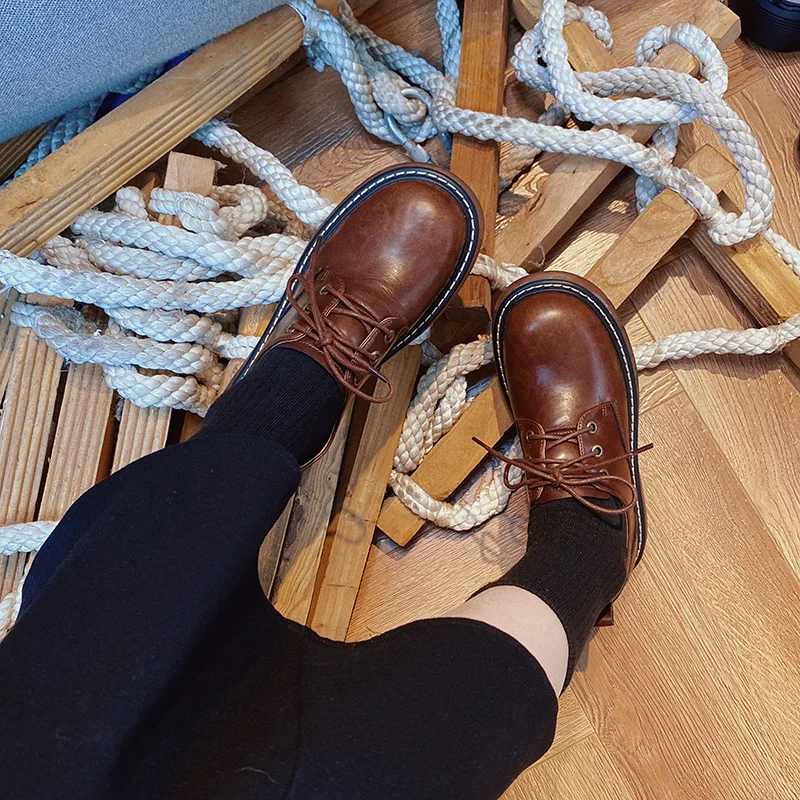 Весенние женские туфли из спилка в стиле преппи модные дерби британском