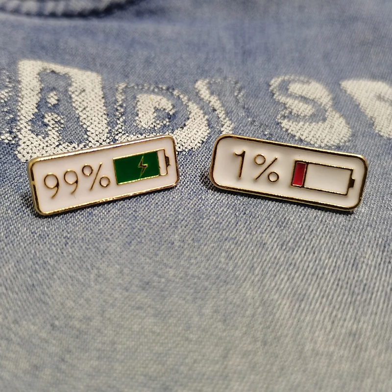 

1% 99% Electricity Quantity Brooches Buckle Metal Clothes Badges Lapel Pins Vintage Enamel Pin Jewelry Decoration Accessories