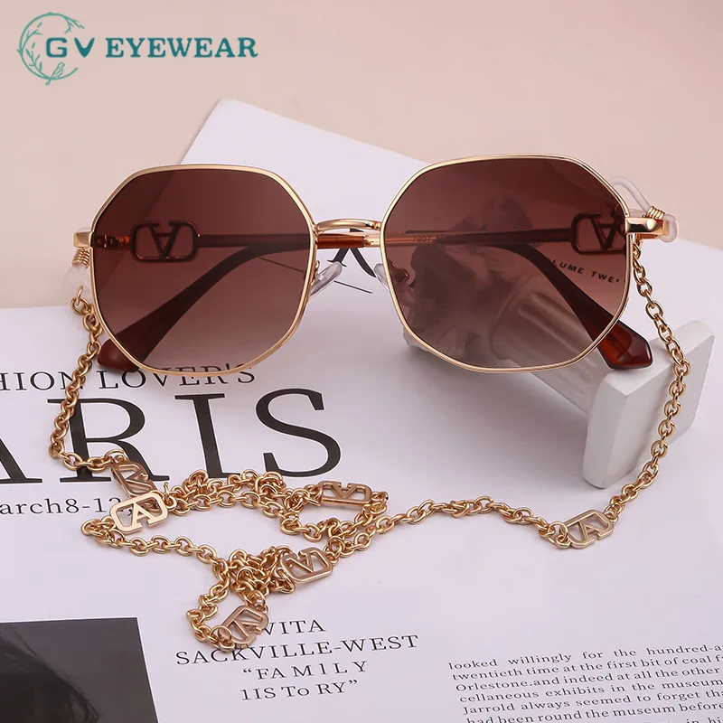 2022 occhiali da sole da donna cornice quadrata con catena Trendy Fashion Eyewear Designer donna Vintage Outdoor UV400 occhiali eleganti