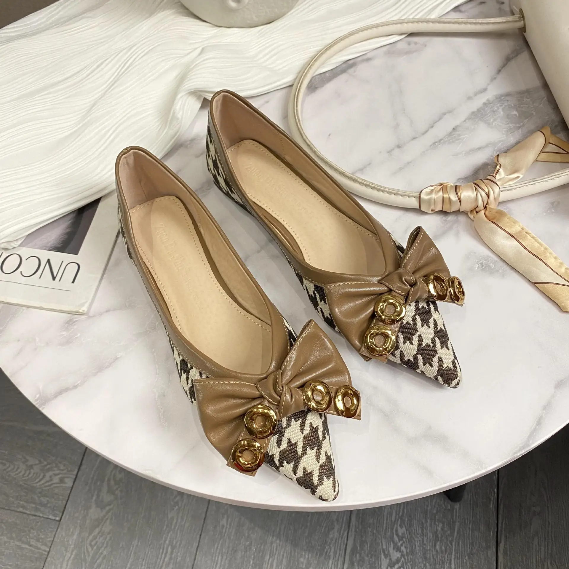 Plus Size 34-43 Women Pointed Toe Flats Slip on Girls Casual Shoes Office Lady Dress Shoes 1cm Heel Pumps Fashion Bow Female T65