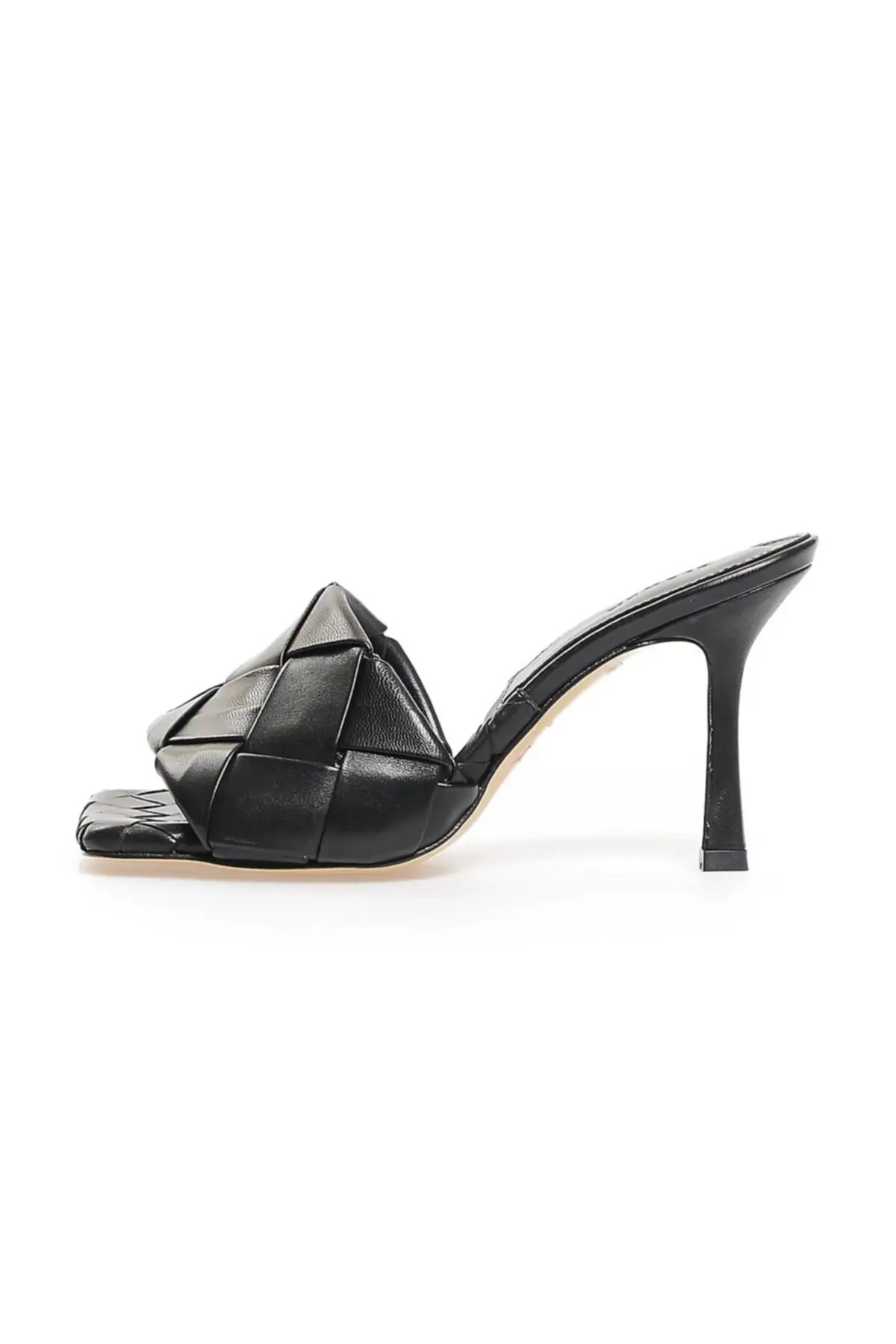 

Black knit heels slippers