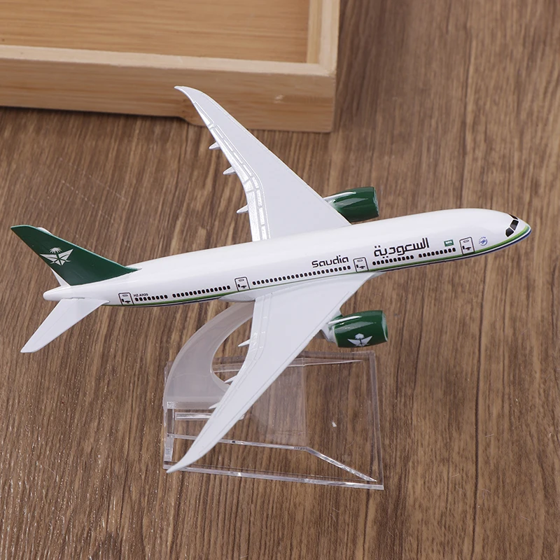 16 см масштаб 1:400 металлическая копия самолета Saudi Airlines B787 желто-зеленый самолет