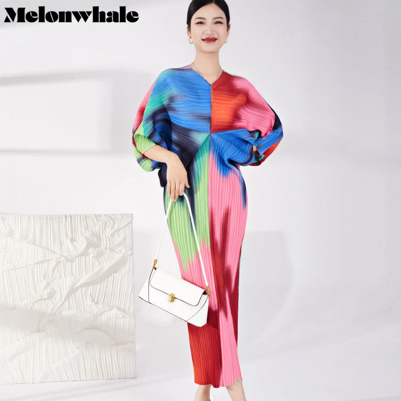 

MelonWhale Gradient Printed Pleated Dress Miyake V-neck Long Batwing Sleeve Party Dresses for Women Fashion Clothing 2023 New