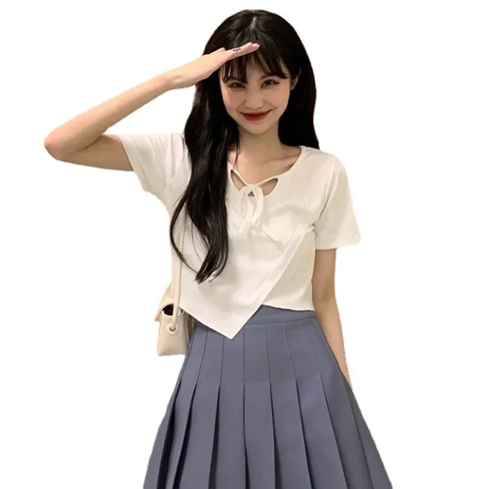 Женская летняя укороченная футболка в новом стиле топ подчеркивает ваш силуэт