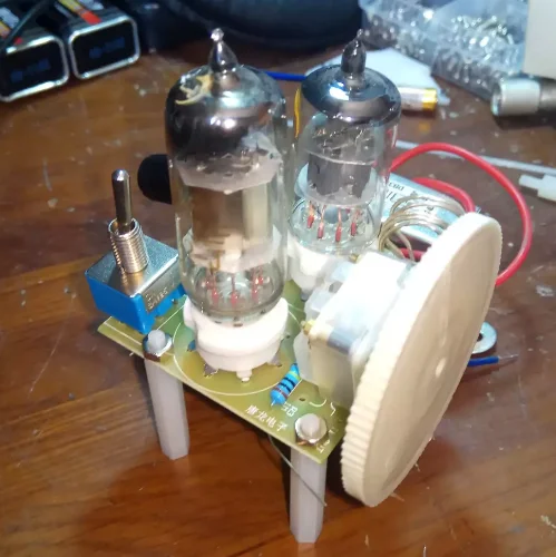 

Super Regenerative Tube RadioFM FM Radio 6J1+2P2 Full DC Tube Radio