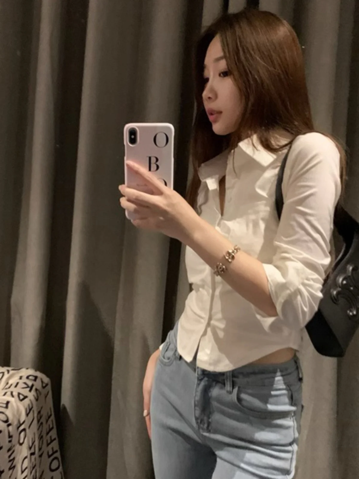 White Shirts Women 2024 New Spring Short Outer Wear Slim fit Top Design Sense French sle Tight Waist Shirt