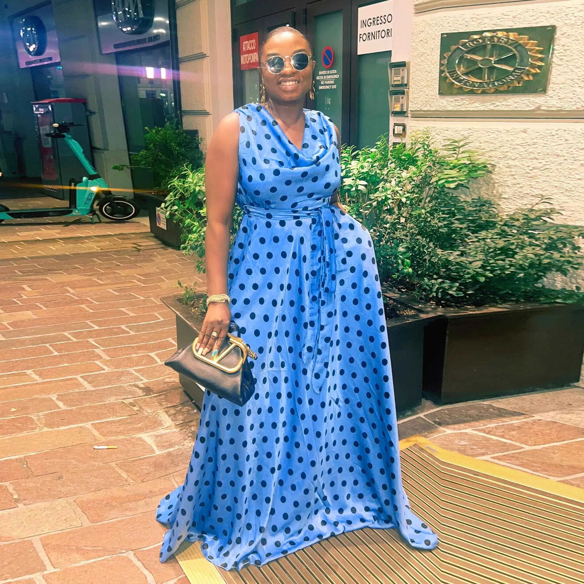 

Plus Size Dots Printed Pleated Maxi Dress Streetwear Ladies Long Dress Luxury Ruched Full Length Vestidos Evening Party Robes